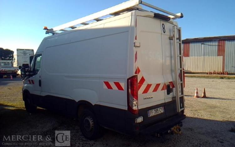 IVECO 35-140 FOURGON BLANC FF-395-CY