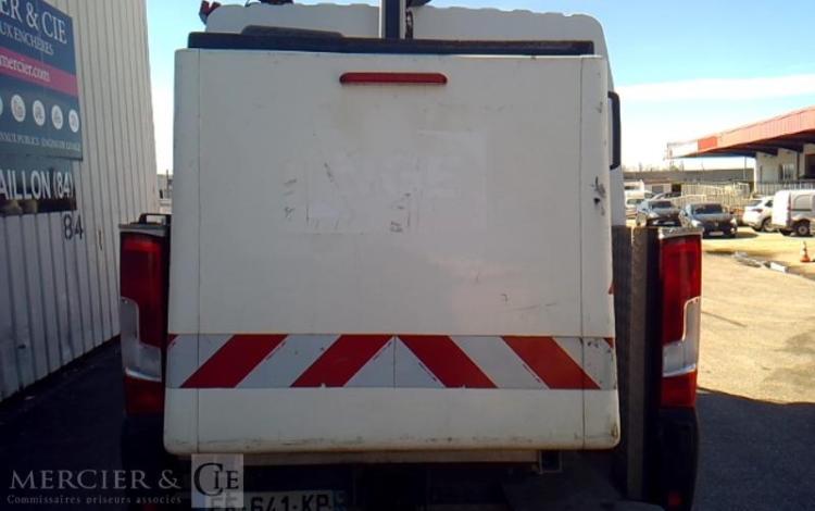 PEUGEOT BOXER NACELLE SUR VL KLUBB  K38P 14M 2334H L2H2 335 130CH PREMIUM BLANC FF-641-KP