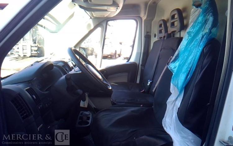 PEUGEOT BOXER NACELLE SUR VL KLUBB  K38P 14M 2334H L2H2 335 130CH PREMIUM BLANC FF-641-KP