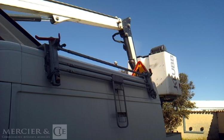 PEUGEOT BOXER NACELLE SUR VL KLUBB  K38P 14M 2334H L2H2 335 130CH PREMIUM BLANC FF-641-KP