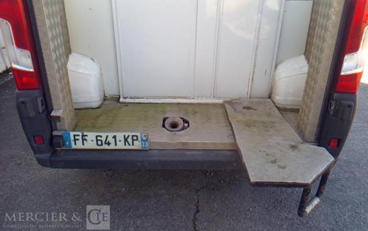 PEUGEOT BOXER NACELLE SUR VL KLUBB  K38P 14M 2334H L2H2 335 130CH PREMIUM BLANC FF-641-KP