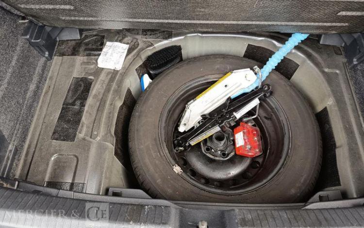 VOLKSWAGEN POLO 1,6 TDI 95 NOIR FF-873-AL