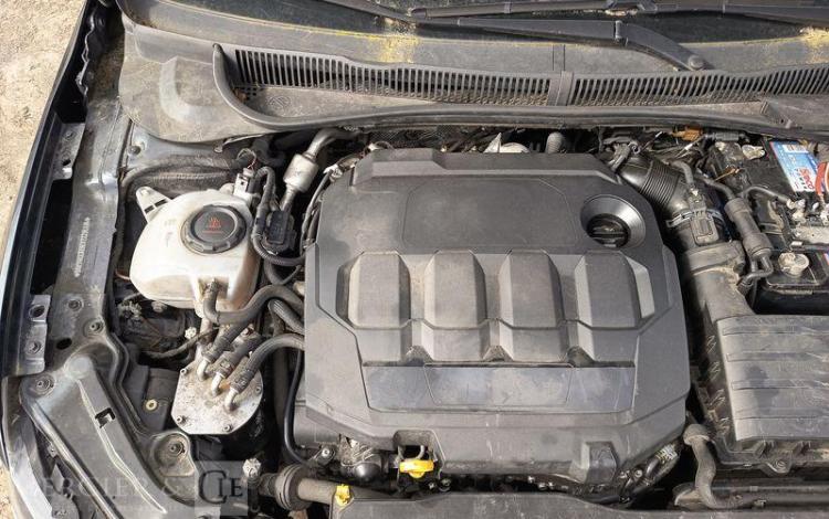 VOLKSWAGEN POLO 1,6 TDI 95 NOIR FF-873-AL