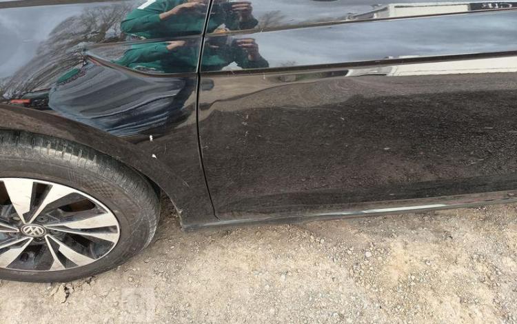 VOLKSWAGEN POLO 1,6 TDI 95 NOIR FF-873-AL