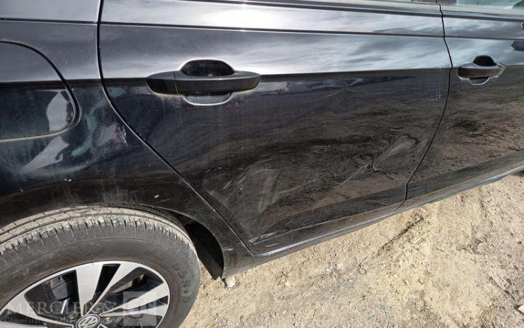 VOLKSWAGEN POLO 1,6 TDI 95 NOIR FF-873-AL