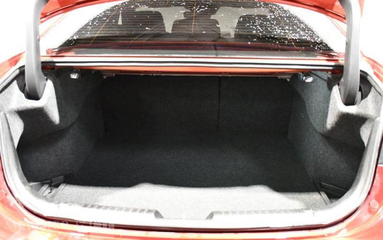 MAZDA 6 2,2 SKYACTIV-D 185 TAKUMI BVA ROUGE FG-226-ML