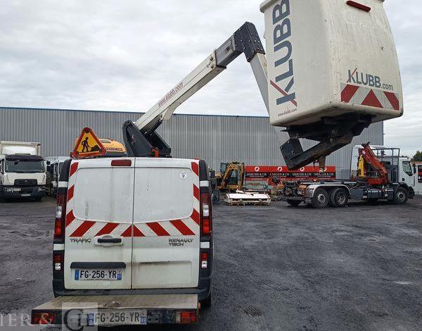 RENAULT TRAFIC 1,6 DCI 16V ENERGY DIESEL AVEC NACELLE KLUBB K21 – 9 M – 1201 HEURES BLANC FG-256-YR