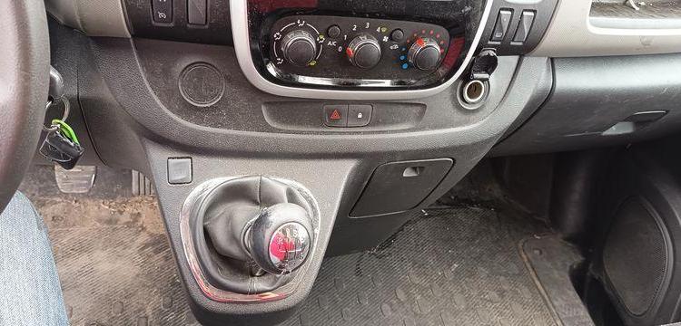 RENAULT TRAFIC 1,6 DCI 16V ENERGY DIESEL AVEC NACELLE KLUBB K21 – 9 M – 1201 HEURES BLANC FG-256-YR