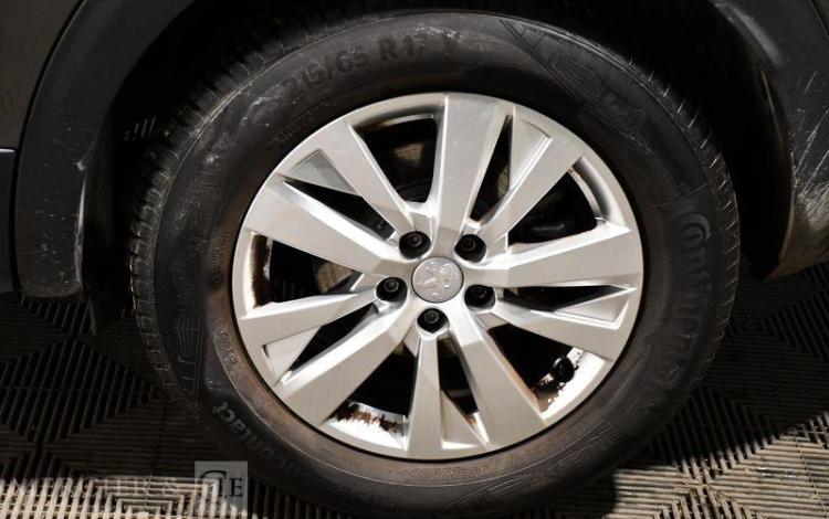 PEUGEOT 3008 1.2 PURETECH 130ch ACTIVE VERT FG-363-RQ