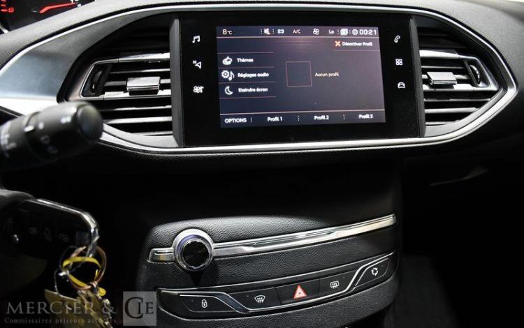 PEUGEOT 308 SOCIETE 1.5 BLUEHDI 100 PREMIUM PACK BLANC FH-213-WM