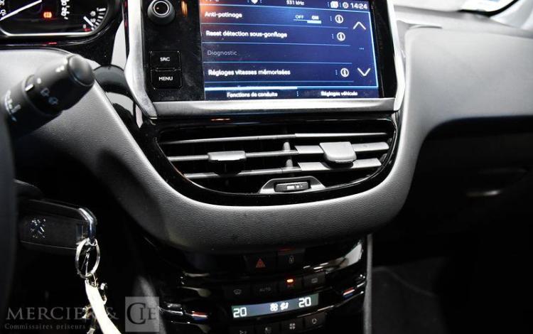 PEUGEOT 208 SOCIETE 1.2 PURETECH 80ch PREMIUM PACK GRIS FJ-086-SW