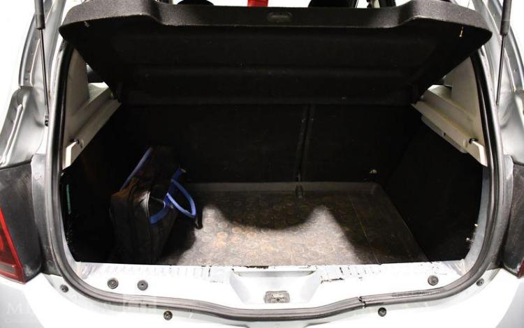 DACIA SANDERO STEPWAY BLUE DCI 95 GRIS FJ-336-DY