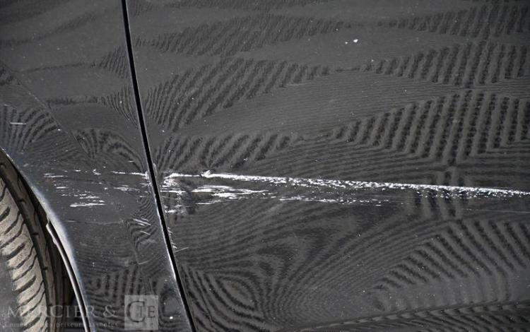 RENAULT CLIO V 1.0 TCE 100ch ZEN NOIR FJ-736-BX