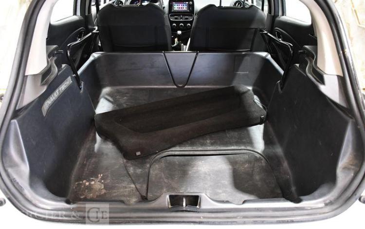 RENAULT CLIO IV SOCIETE 1.5 DCI 75ch BUSINESS BLANC FJ-855-AB