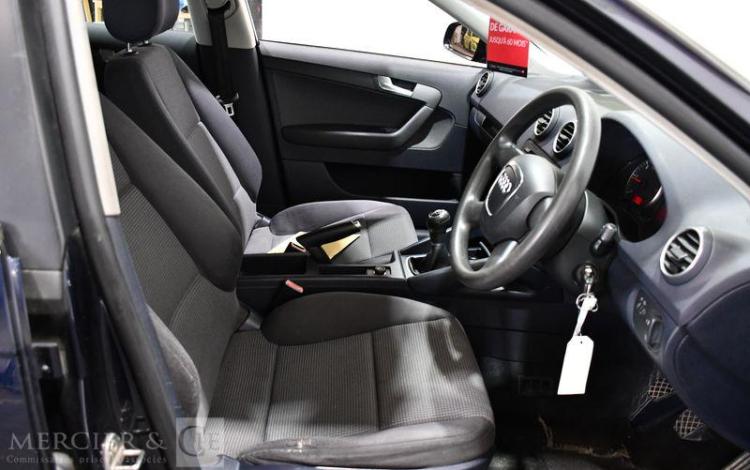 AUDI A3 SPORTBACK 1.9 TDI 105 ATTRACTION BLEU FK-264-XH