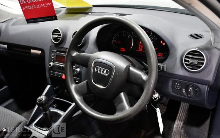 AUDI A3 SPORTBACK 1.9 TDI 105 ATTRACTION BLEU FK-264-XH