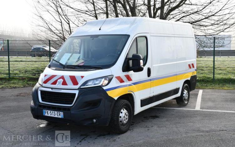 PEUGEOT BOXER FOURGON 335 2.0 BLUEHDI 130 L2H2 PREMIUM PACK BLANC FK-513-ER