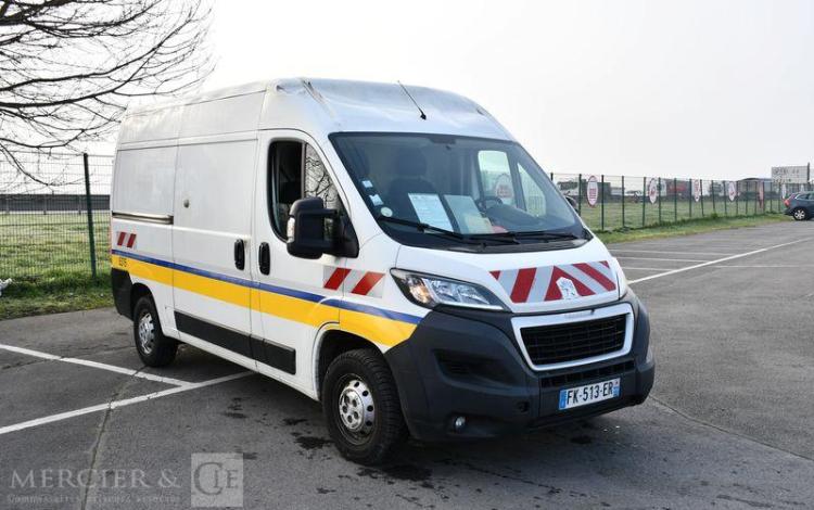 PEUGEOT BOXER FOURGON 335 2.0 BLUEHDI 130 L2H2 PREMIUM PACK BLANC FK-513-ER