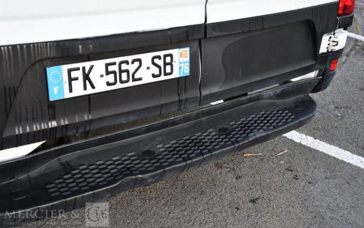 IVECO DAILY 35S 14 2,3D 136CH BLANC FK-562-SB