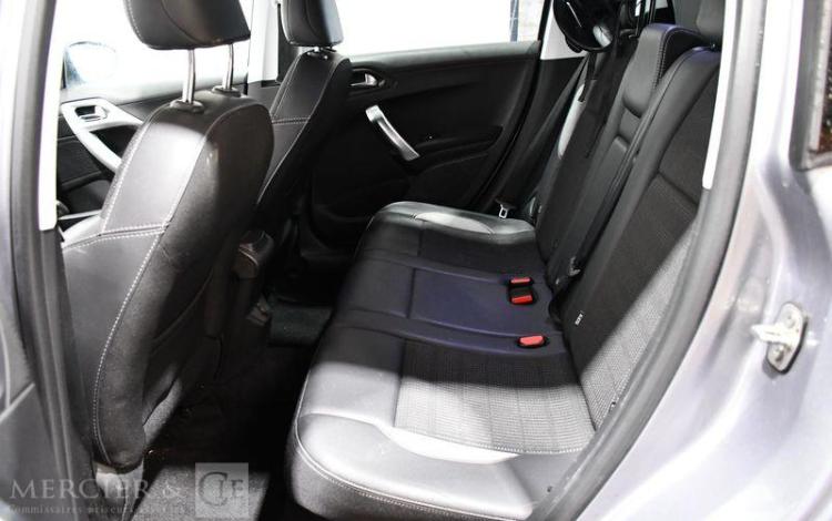 PEUGEOT 2008 1.2 PURETECH 130ch ALLURE EAT GRIS FK-609-LR