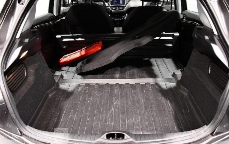 PEUGEOT 208 GRIS FK-658-AX