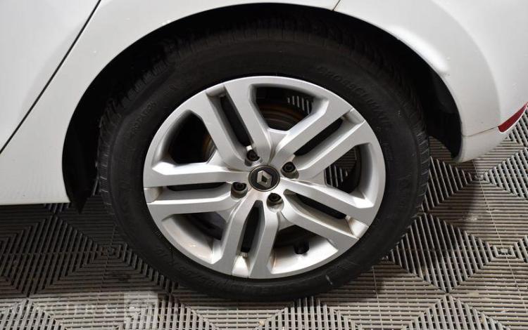 RENAULT CLIO IV 1.5 DCI 75ch BUSINESS BLANC FK-932-EZ