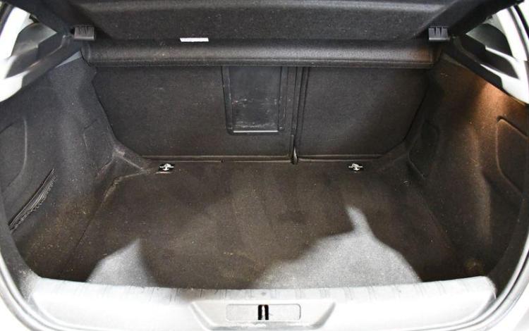 PEUGEOT 308 GRIS FL-779-FN