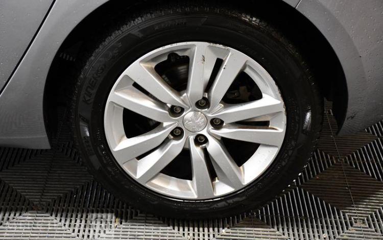 PEUGEOT 308 GRIS FL-779-FN