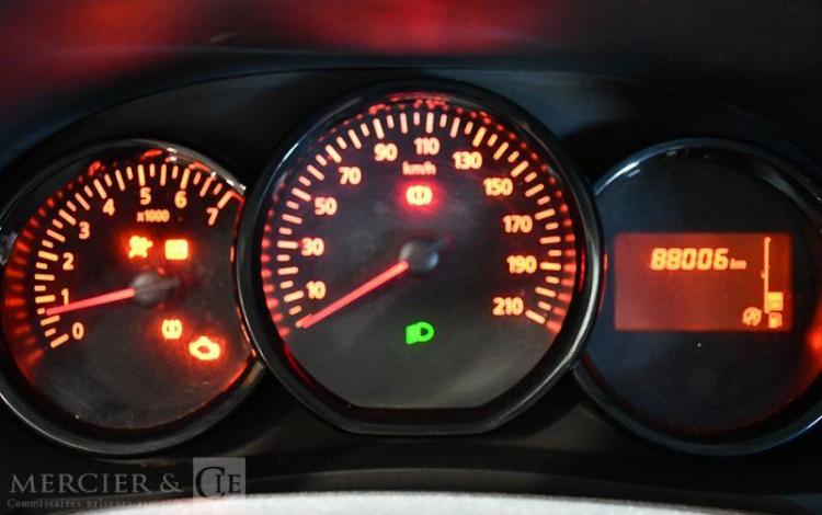 DACIA LODGY ESSENTIEL TCE 130 FAP 7PL GRIS FM-415-TD