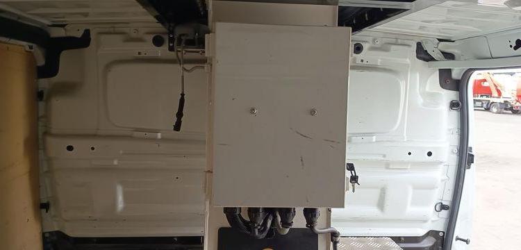 RENAULT TRAFIC 1,6DCI 120CV AVEC NACELLE KLUBB/K21 – 9M – 1138 HEURES BLANC FN-131-ML