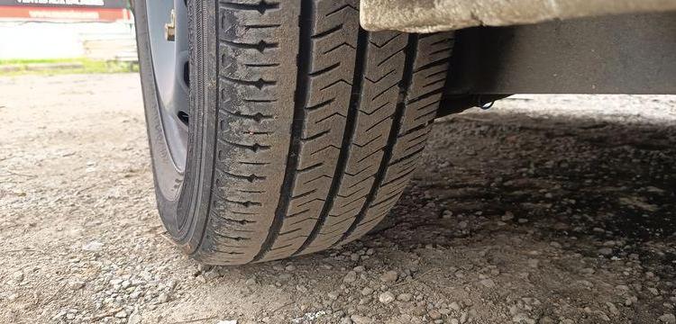 RENAULT TRAFIC 1,6DCI 120CV AVEC NACELLE KLUBB/K21 – 9M – 1138 HEURES BLANC FN-131-ML