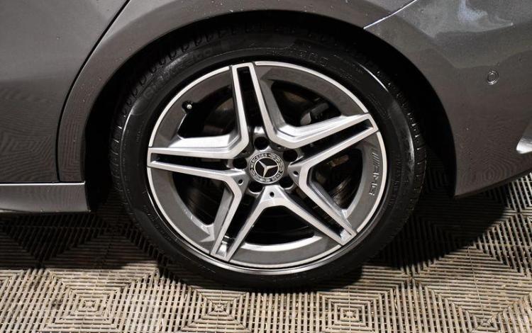 MERCEDES CLASSE A 1.3 200 165 AMG LINE 7G-DCT GRIS FN-454-MS