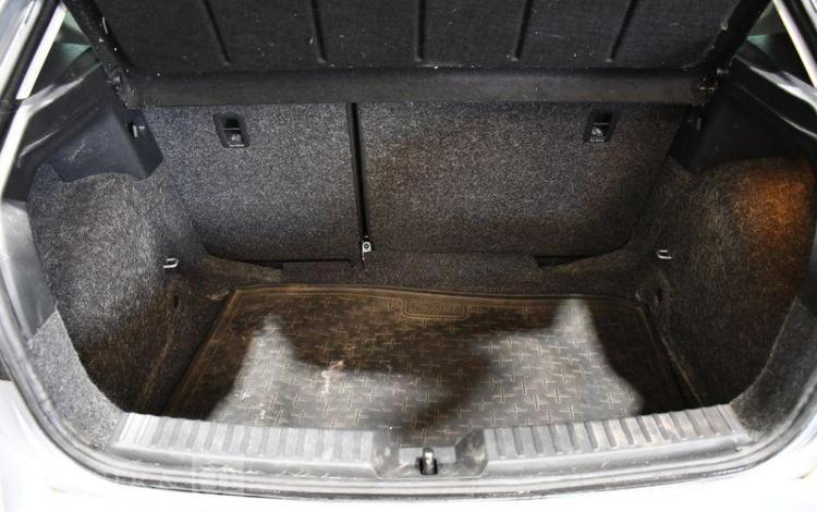 SEAT IBIZA 1.6 TDI 95ch URBAN GRIS FN-702-TW