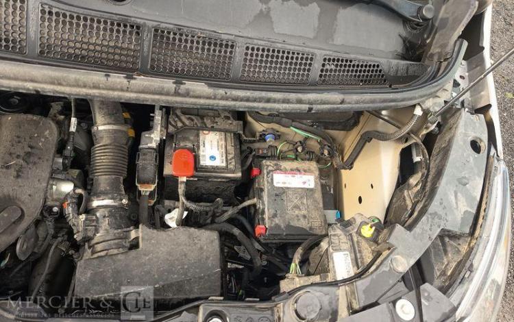 CITROEN JUMPY FOURGON 2.0 BLUEHDI 120 M L2 DRIVER EAT GRIS FN-980-PX