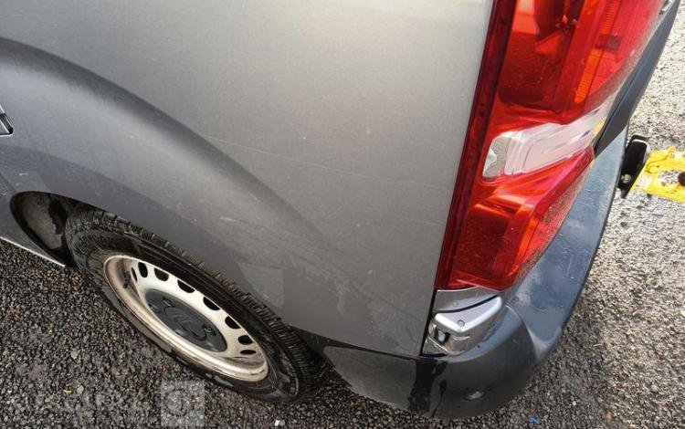 CITROEN JUMPY FOURGON 2.0 BLUEHDI 120 M L2 DRIVER EAT GRIS FN-980-PX