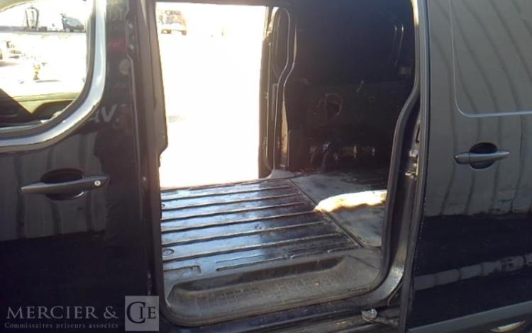 PEUGEOT EXPERT FG 1.5 BLUEHDI 120CH L1 PREMIUM S&S NOIR FP-327-QP