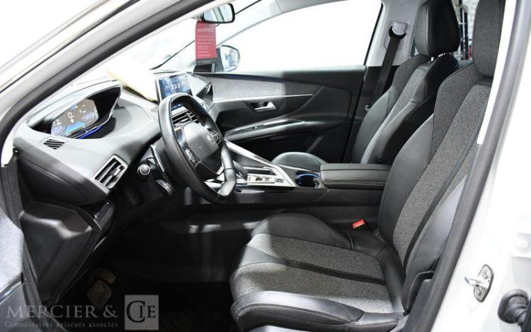 PEUGEOT 3008 1,5 BLUE HDI 130 ALLURE EAT BLANC FP-891-BY
