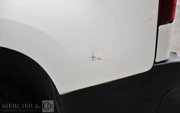 PEUGEOT PARTNER ASPHALT LONG 950KG BLANC FQ-306-ZN