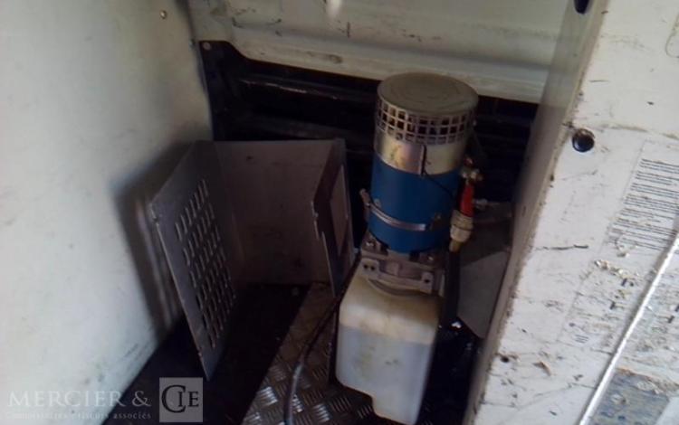 RENAULT TRAFIC NACELLE SUR VL 11M 1163H L1H1 1200 120CH GD CONFORT BLANC FQ-412-YJ