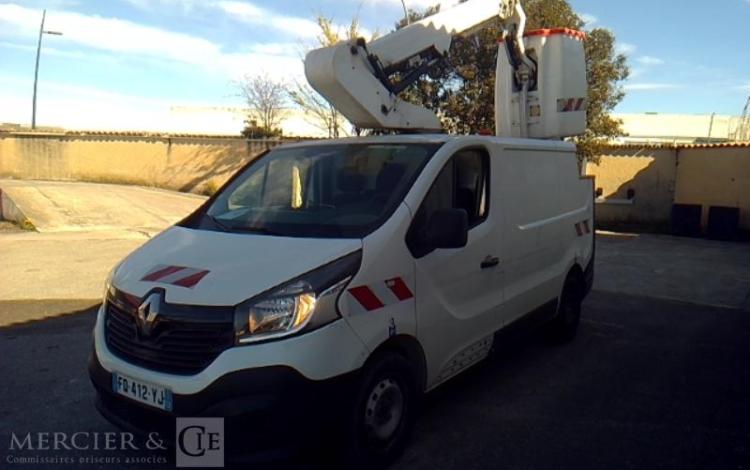 RENAULT TRAFIC NACELLE SUR VL 11M 1163H L1H1 1200 120CH GD CONFORT BLANC FQ-412-YJ