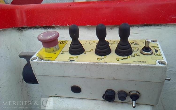 RENAULT TRAFIC NACELLE SUR VL 11M 1163H L1H1 1200 120CH GD CONFORT BLANC FQ-412-YJ