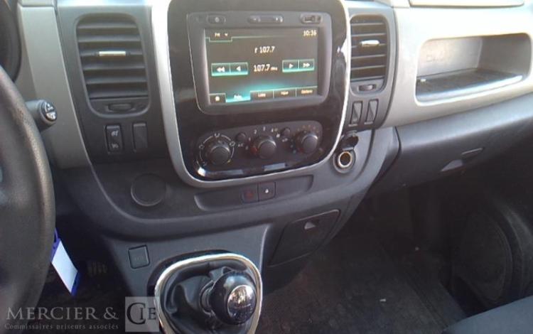 RENAULT TRAFIC NACELLE SUR VL 11M 1163H L1H1 1200 120CH GD CONFORT BLANC FQ-412-YJ