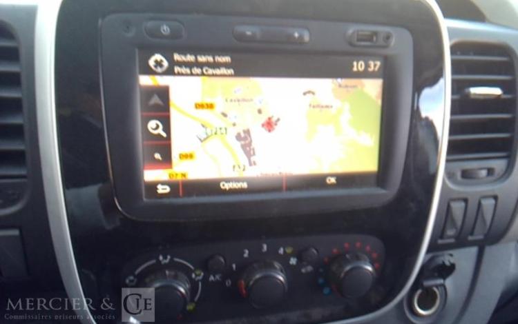 RENAULT TRAFIC NACELLE SUR VL 11M 1163H L1H1 1200 120CH GD CONFORT BLANC FQ-412-YJ