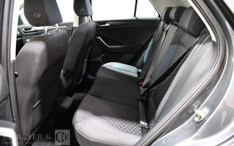 VOLKSWAGEN T-ROC 1.0 TSI 115ch IQ-DRIVE GRIS FQ-712-JT