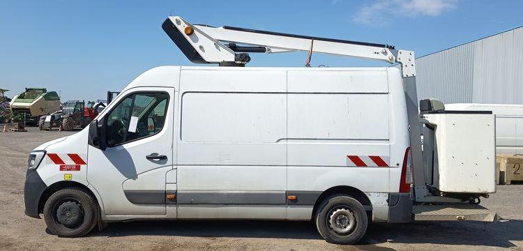 RENAULT MASTER AVEC NACELLE VERSALIFT ETL32-125 12A14M – DIESEL – ANNEE 2020 BLANC FQ-929-VW