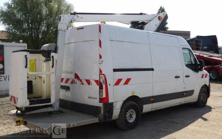 RENAULT MASTER AVEC NACELLE VERSALIFT ETL32-125 12A14M – DIESEL – ANNEE 2020 BLANC FQ-929-VW