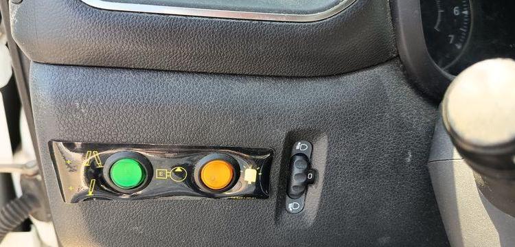 RENAULT MASTER AVEC NACELLE VERSALIFT ETL32-125 12A14M – DIESEL – ANNEE 2020 BLANC FQ-929-VW