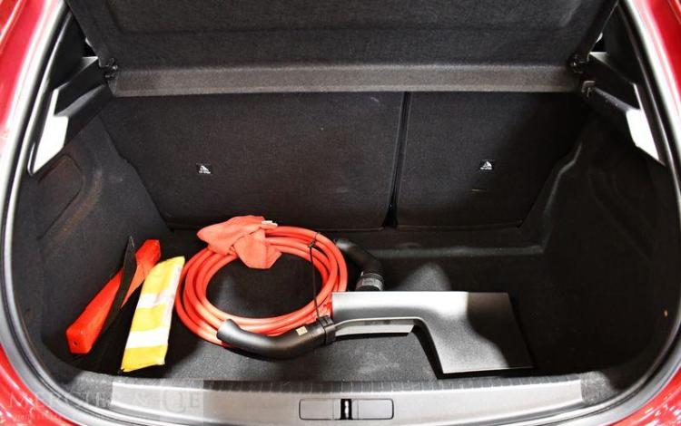 PEUGEOT e-208 135ch 50KWH ALLURE ROUGE FR-332-AD