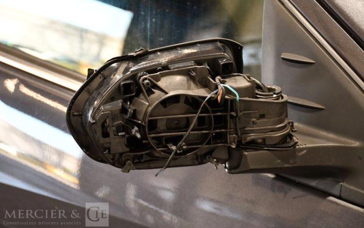 TOYOTA YARIS 1.5 114ch MHEV ICONIC BVA – vente pour pieces sans carte grise BLEU FR-356-XK