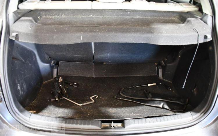 TOYOTA YARIS 1.5 114ch MHEV ICONIC BVA – vente pour pieces sans carte grise BLEU FR-356-XK